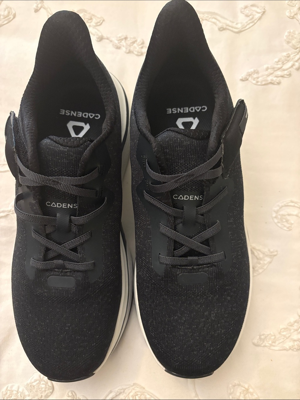 Men’s Black Cadense Original Adaptive Sneakers New without tags